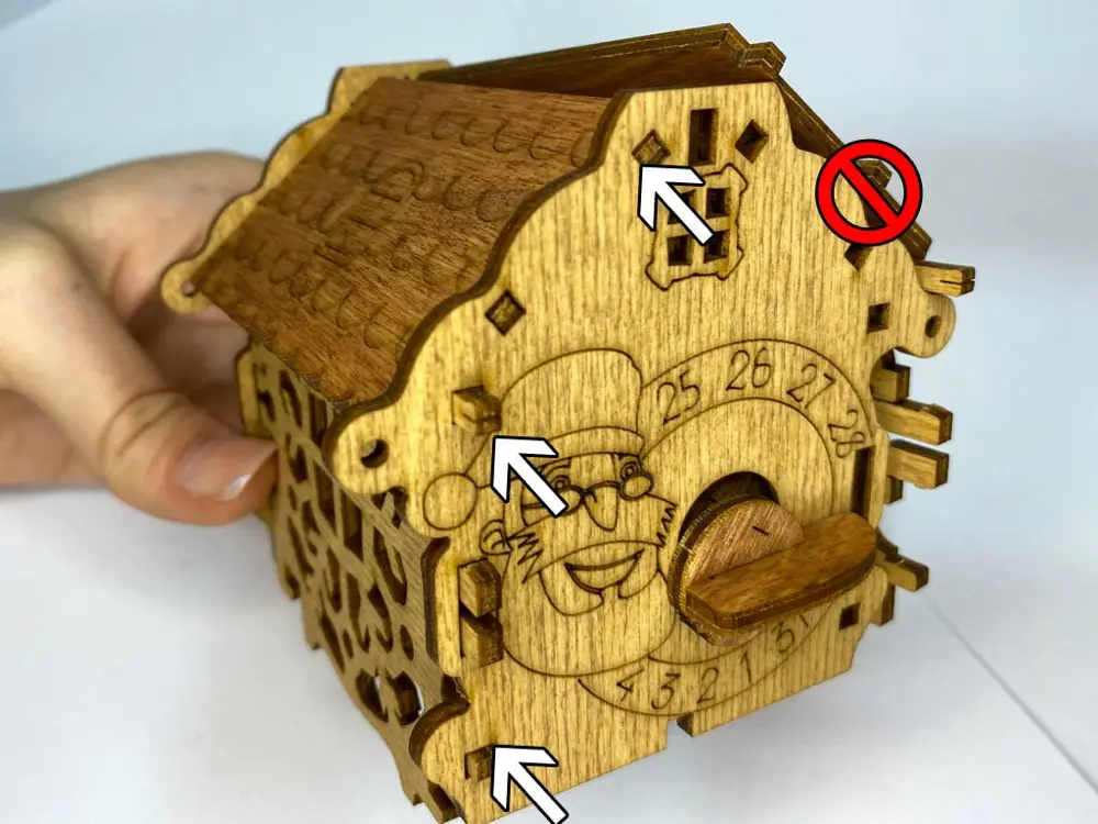New Year Box – Montagem – Passo 3 – Monta as paredes e o telhado