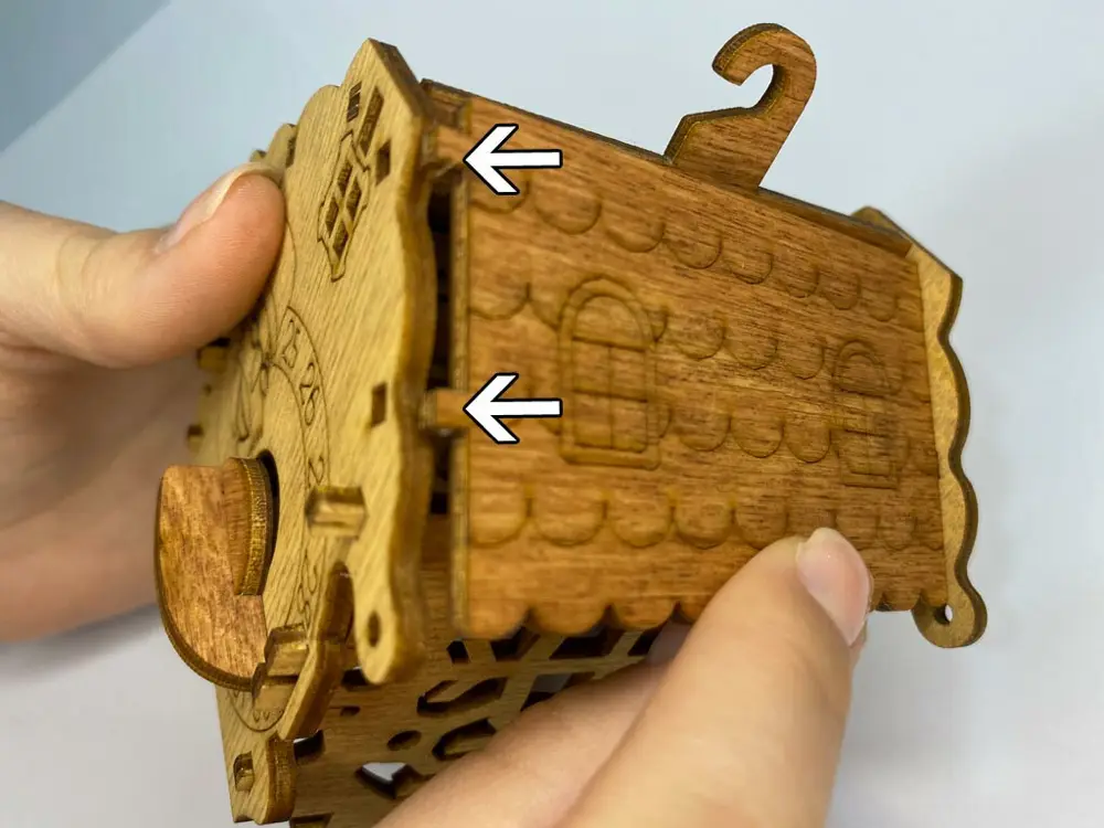 New Year Box – Montagem – Passo 3 – Monta as paredes e o telhado