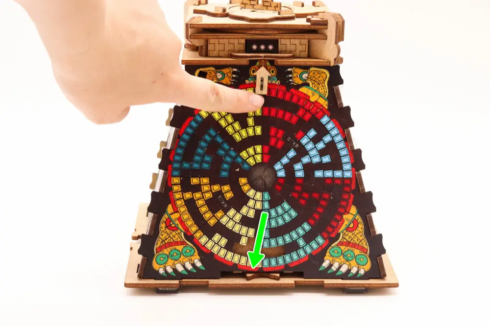 CLUEPUZZLE: A Pirâmide do Sol – Pistas – O labirinto – Solução