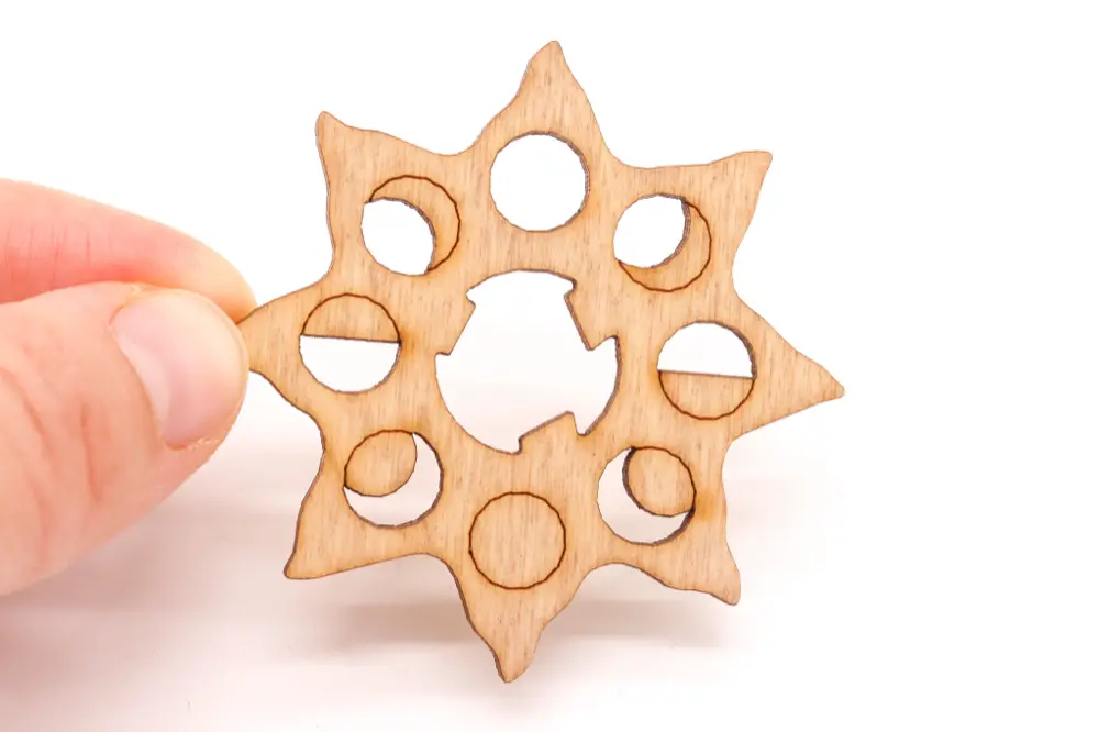 CLUEPUZZLE: A Pirâmide do Sol – Pistas – O labirinto – Solução