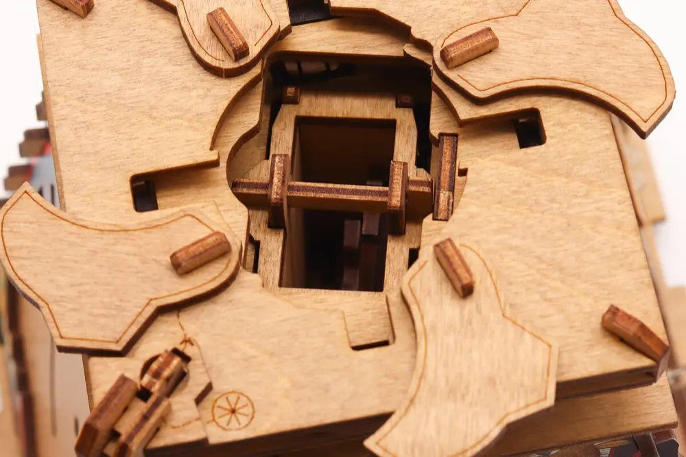 CLUEPUZZLE: A Pirâmide do Sol – Solução – Abrir sem resolver